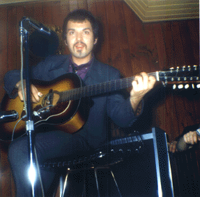 Lenny at The Riverboat (1968) in Toronto, Canada. (Photo permission and courtesy of Art of Life Records.)